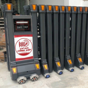 Đầu máy cổng xếp V51 thương hiệu Vingate chính hãng. Thiết kế hiện đại tích hợp màn hình Led hiển thị. Hệ thống bánh xe kép giúp vận hành cực kỳ ổn định. Sản phẩm có màu xám ghi sang trọng và bền bỉ.
