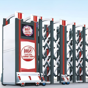 Cận cảnh đầu kéo cổng xếp nhôm nhập khẩu V50 phối màu xám đỏ hiện đại với logo Vingate và màn hình LED hiển thị.