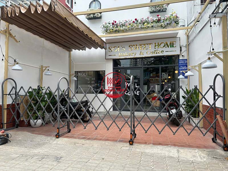 Cổng hộp mạ kẽm sơn dầu kéo tay tại Quận 2 Hồ Chí Minh