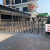 Cổng xếp hàng rào V03HR inox 304 cho công trình hiện đại