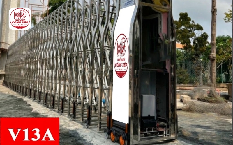 Báo giá cổng xếp inox 304, 201 nhiều mẫu mới hot