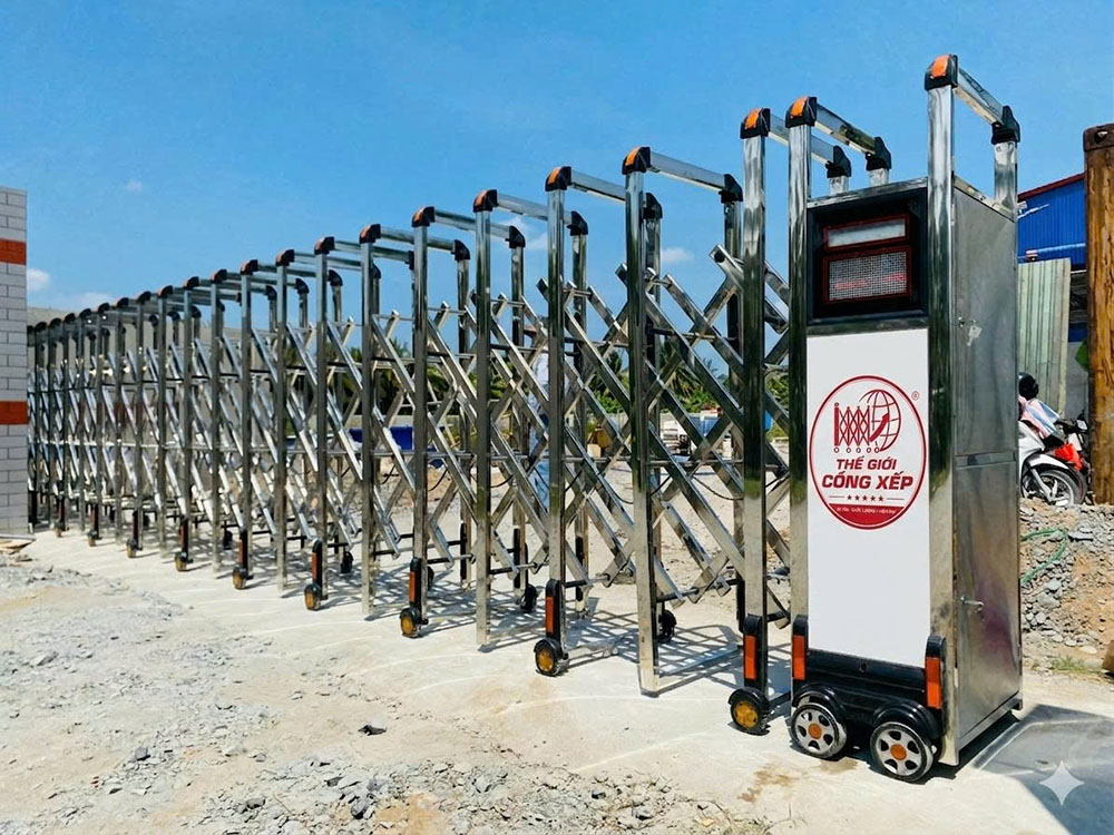 Cổng xếp inox