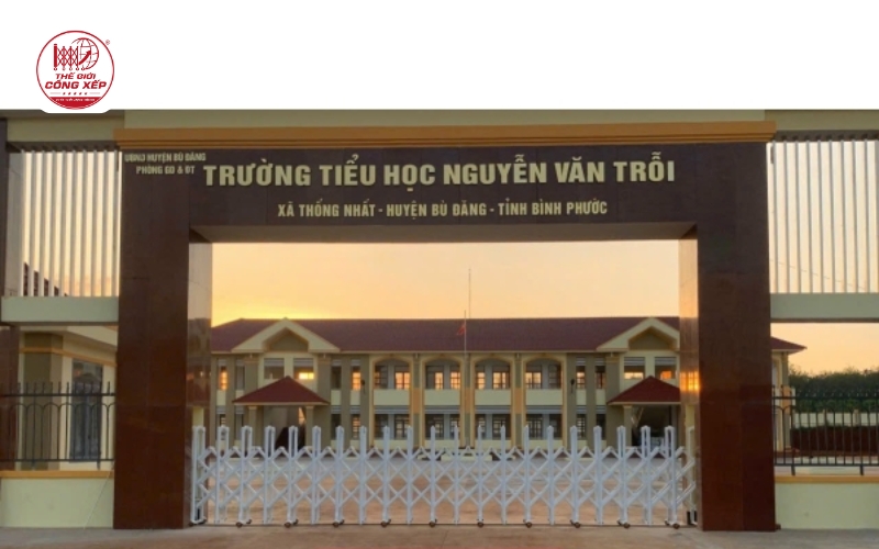 Cổng xếp trong nước giá tốt, thi công nhanh