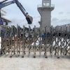 Ứng dụng cổng xếp inox V09VN cho khu công nghiệp và trường học