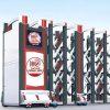 Cận cảnh đầu kéo cổng xếp nhôm nhập khẩu V50 phối màu xám đỏ hiện đại với logo Vingate và màn hình LED hiển thị.