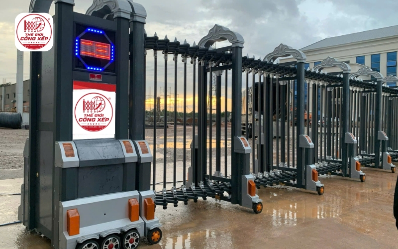 cổng xếp cho nhà máy