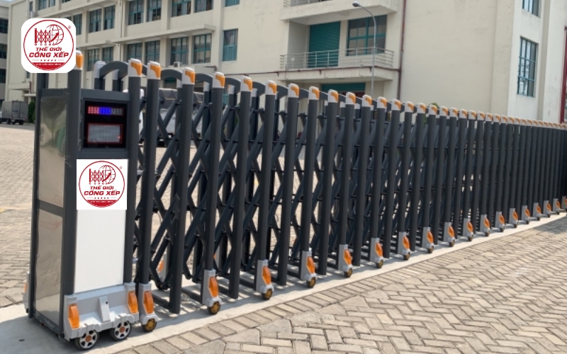 cổng xếp cho nhà máy