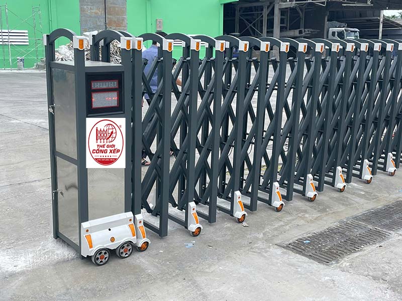 Cổng xếp nhôm VN04