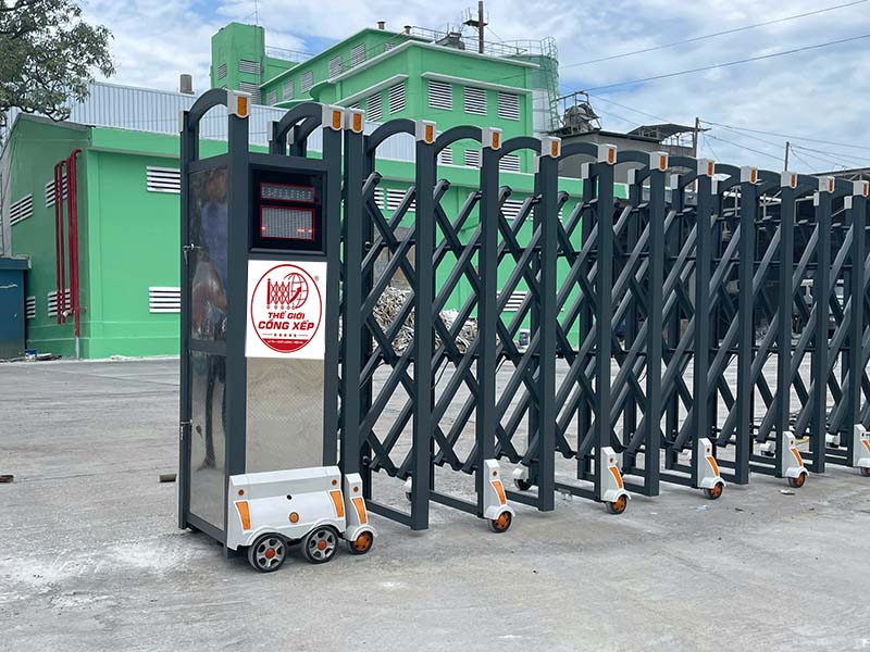 Cổng xếp nhôm VN04