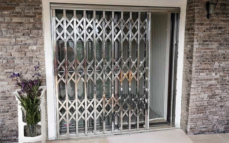 cửa xếp Inox 1 cánh