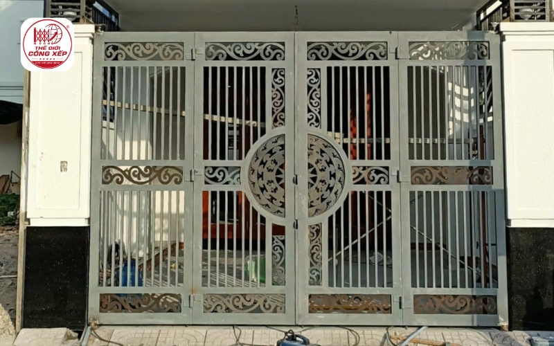 cửa cổng 4 cánh xếp trượt