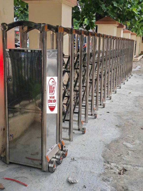 Lắp đặt cổng xếp tự động cảm ứng từ không đường ray V09C tại Tuyên Quang