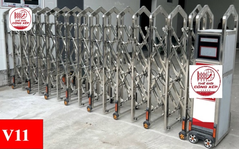 Cổng xếp inox 201