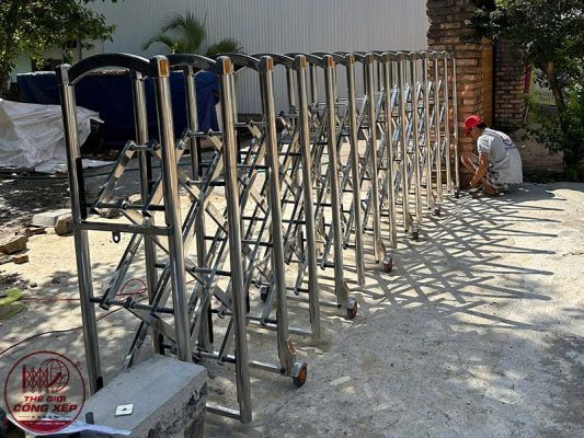 Dự án lắp đặt cổng xếp inox V09VN tại Gia Lai