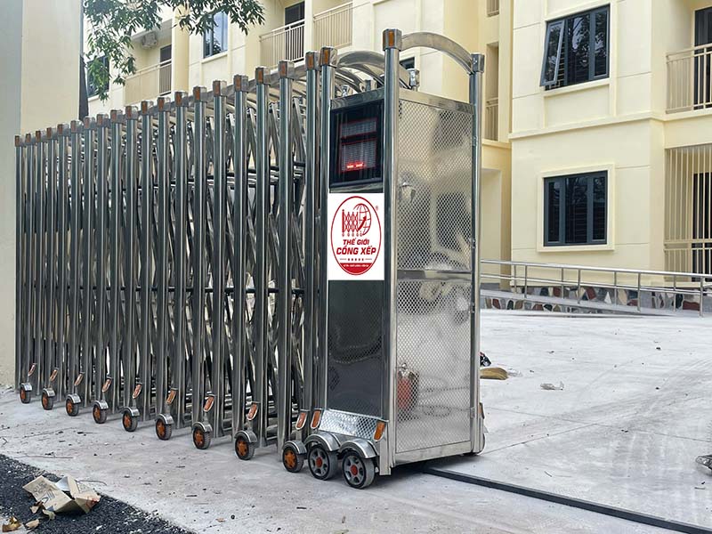 Dự án lắp đặt cổng xếp và barie cần tự động