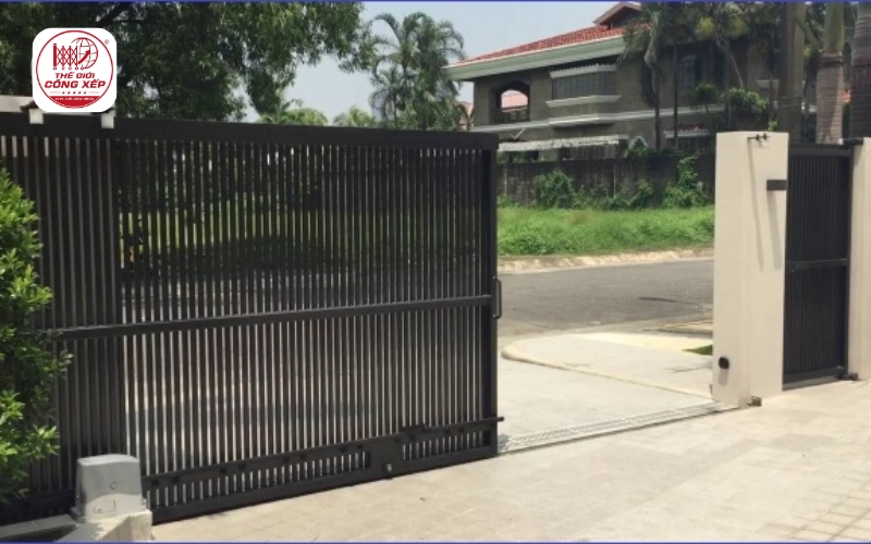 phân biệt cổng trượt tự động