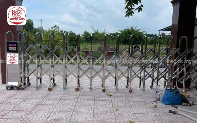 Bánh xe cổng xếp