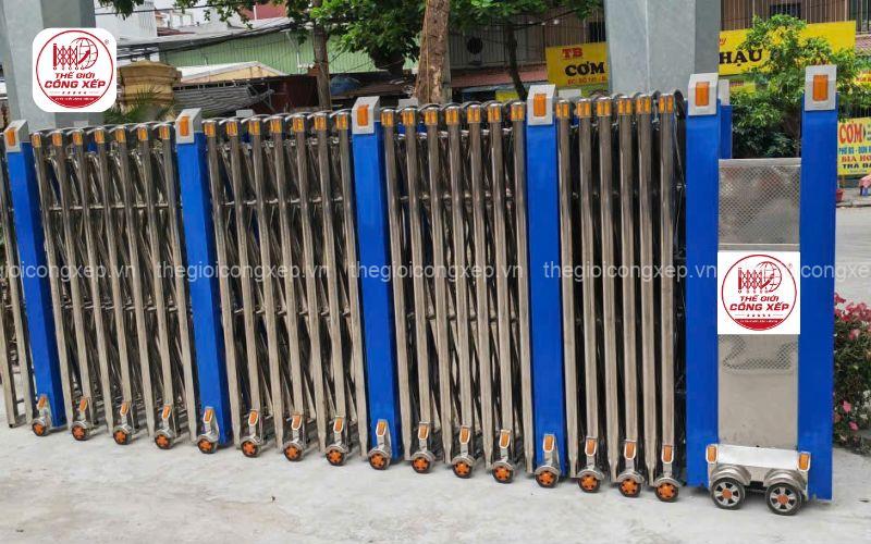 Cổng xếp inox
