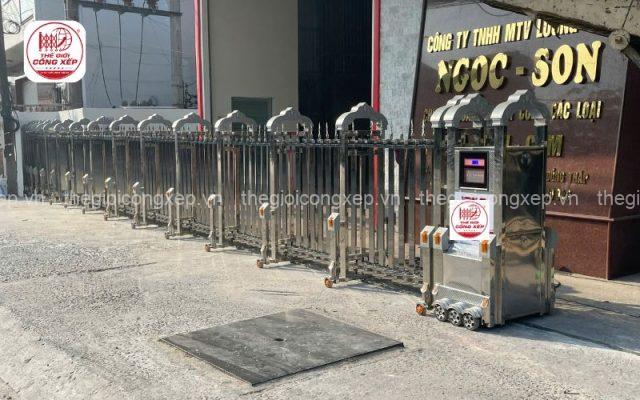 Cổng xếp inox