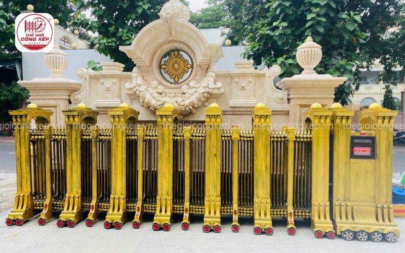 Cổng xếp nhôm nhập khẩu