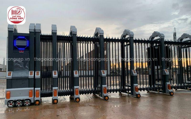 Cổng xếp nhôm nhập khẩu