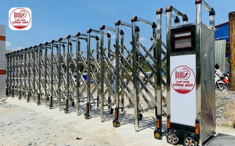 Cửa cổng xếp