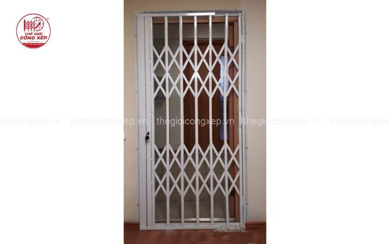 Cửa xếp inox