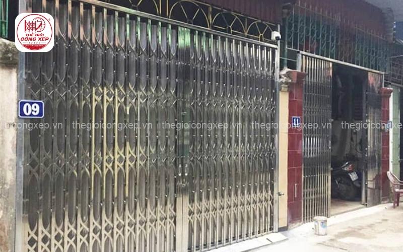 Cửa xếp inox kéo tay và tự động 