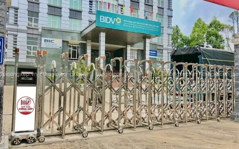 lắp đặt cổng xếp