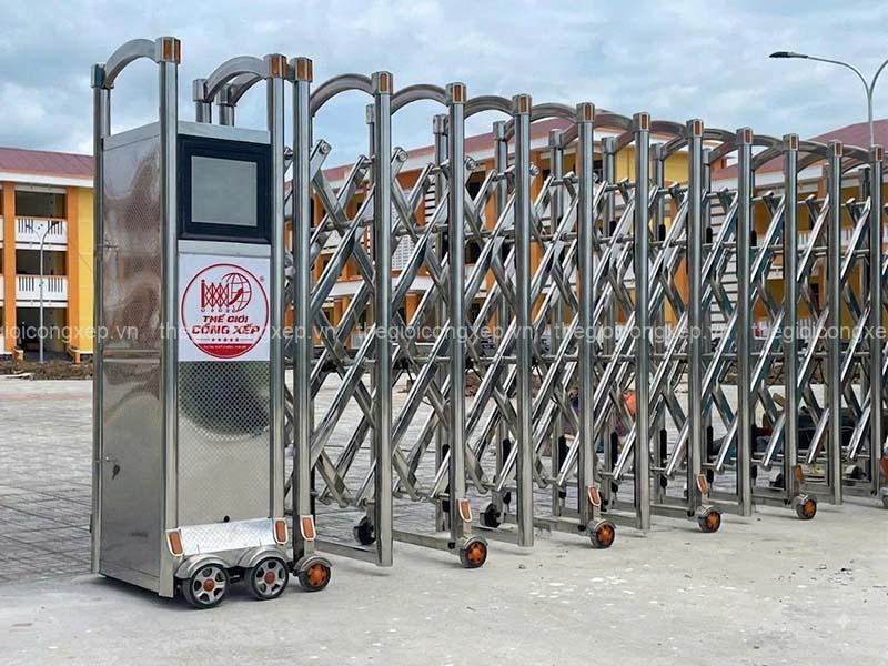 Top 7 đơn vị cung cấp và lắp đặt cổng xếp uy tín Việt Nam
