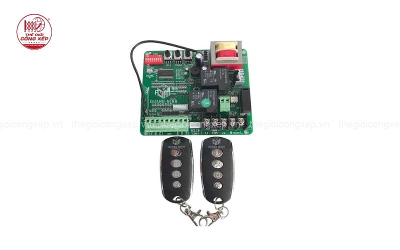 Bộ điều khiển cổng xếp