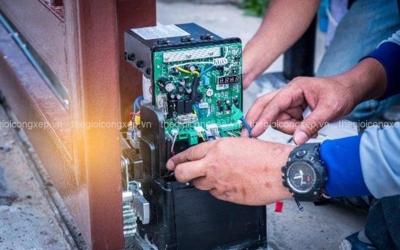 Bộ điều khiển cổng xếp