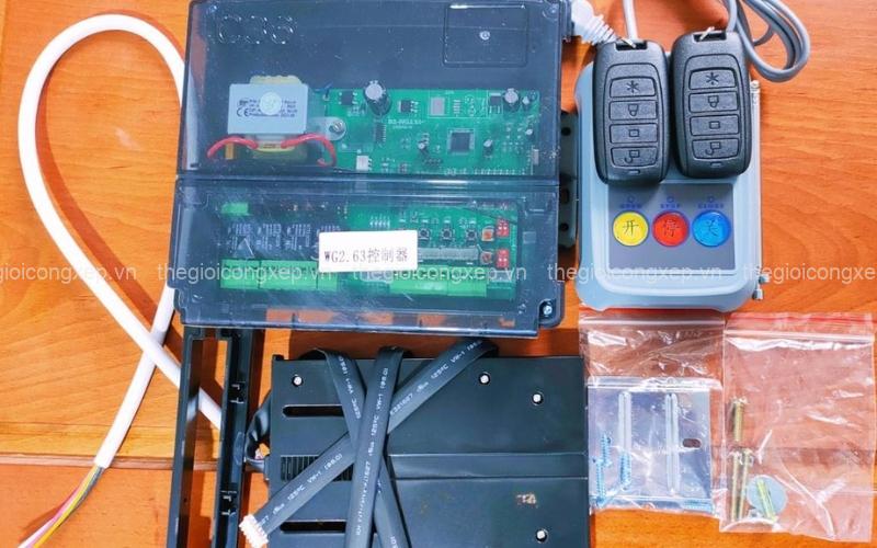 Bộ điều khiển cổng xếp