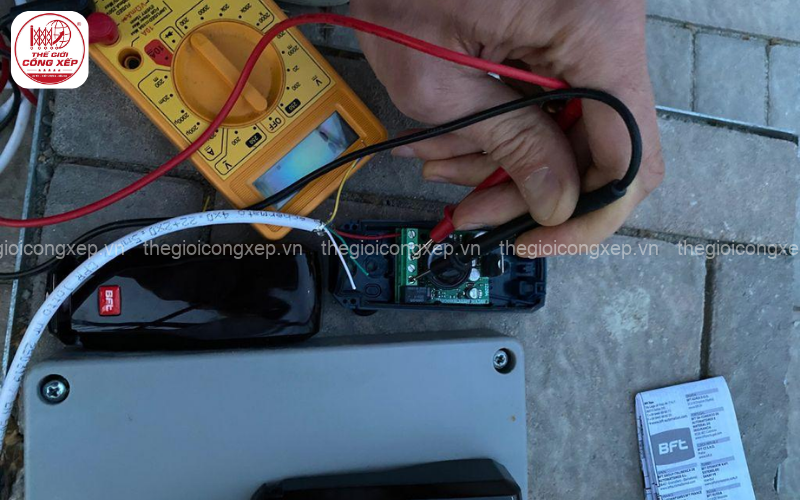 dấu hiệu cổng xếp sắp bị hỏng