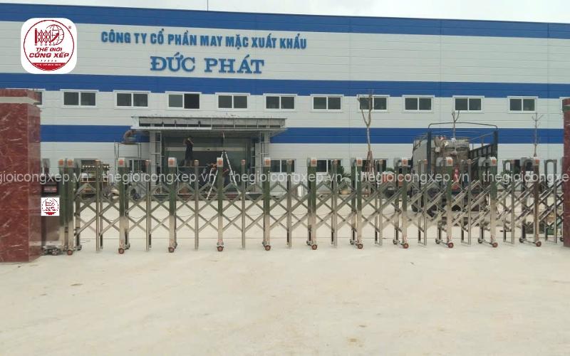 Cổng Xếp Inox 201 Phù Hợp Với Những Công Trình Nào?